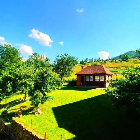 לינה וארוחת בוקר садиба